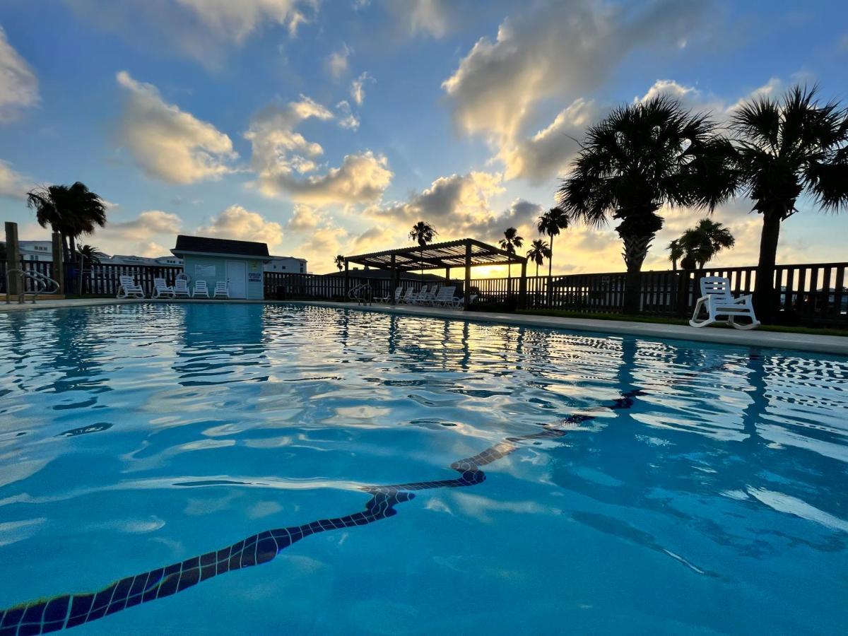 Rockport Waterfront Condo With A View Exterior photo