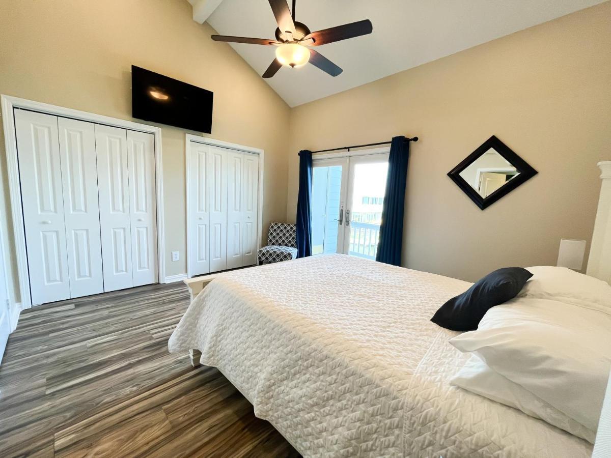 Rockport Waterfront Condo With A View Exterior photo